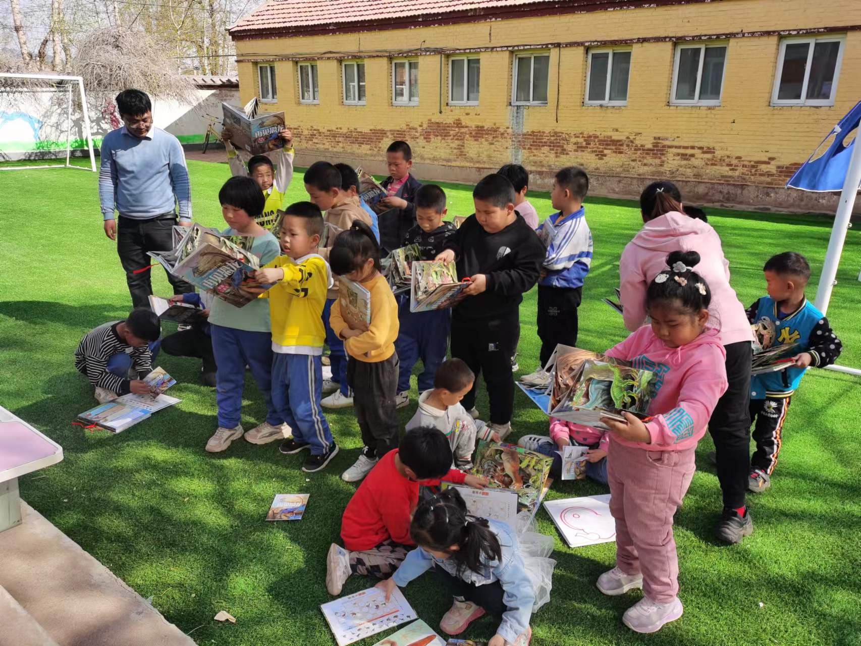 小爱心，成就大梦想！